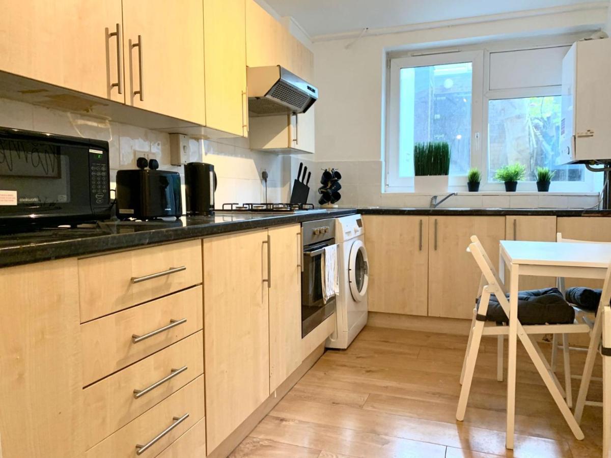 Private Bedrooms In A Flat! Home Away From Home! Shared Bathroom London Ngoại thất bức ảnh